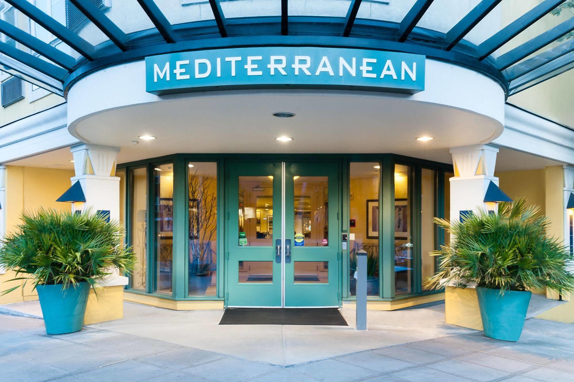 The Mediterranean Inn Seattle Exterior photo